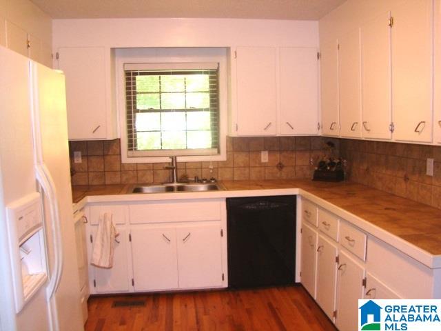 366 Curtis Avenue Ohatchee, AL 36271 - Photo 3 of 23