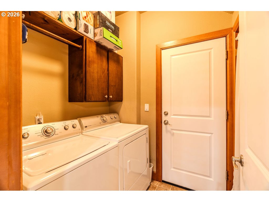 703 Southeast Anderson Lane Gresham, OR 97080 - Photo 25 of 33