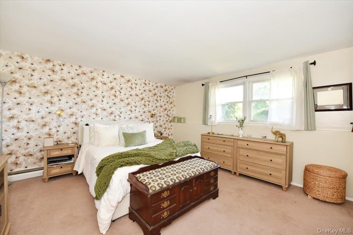 44 Peppermint Road Commack, NY 11725 - Photo 24 of 35