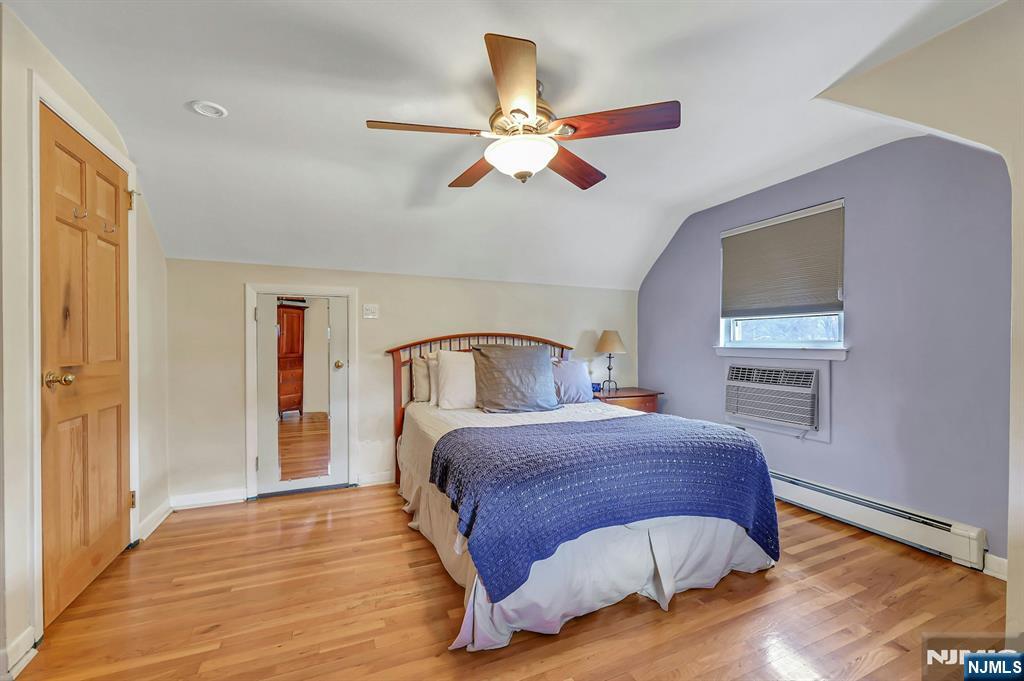 87 Barbara Road Dumont, NJ 07628 - Photo 12 of 33