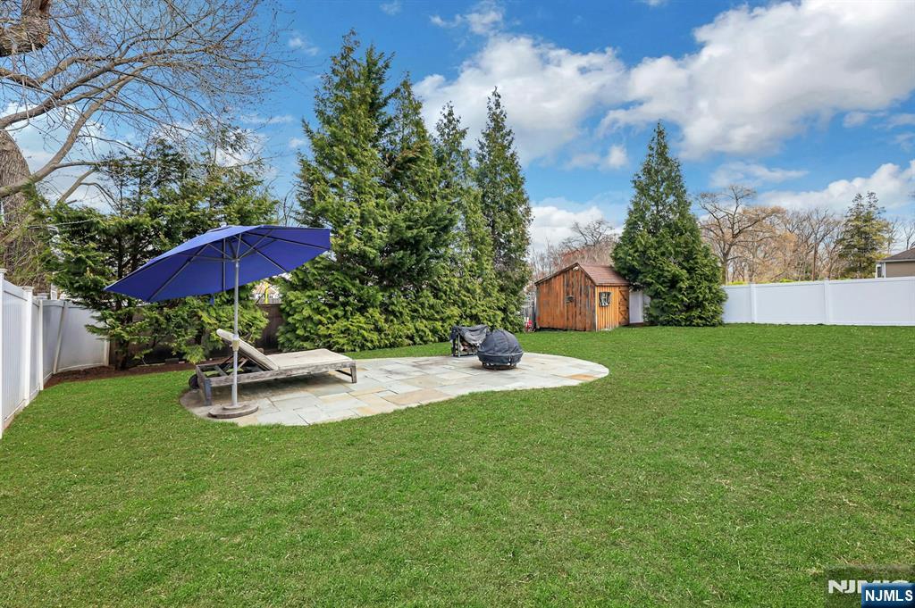 87 Barbara Road Dumont, NJ 07628 - Photo 31 of 33