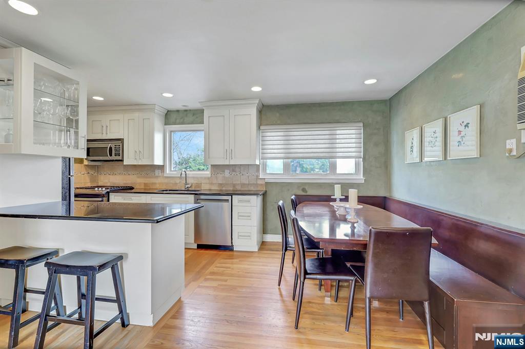 87 Barbara Road Dumont, NJ 07628 - Photo 8 of 33