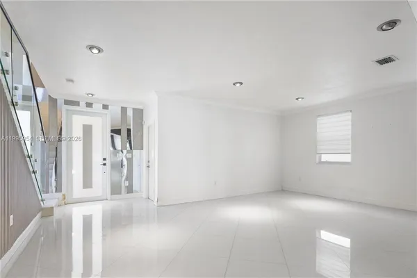 $4,000 | 2424 Southwest 152nd Path, Miami, FL 33185