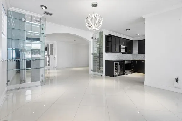 $4,000 | 2424 Southwest 152nd Path, Miami, FL 33185