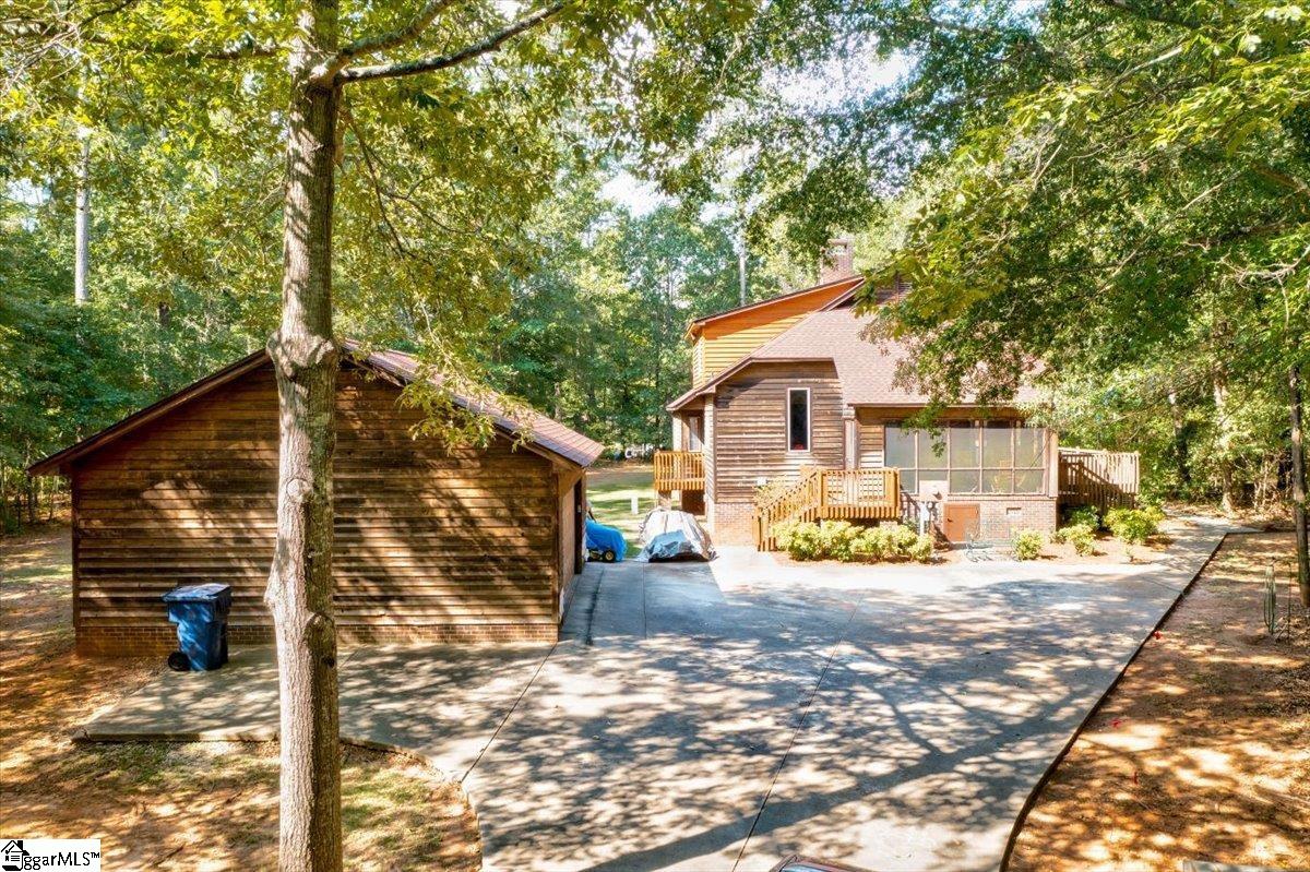 139 Snow Road Pelzer, SC 29669 - Photo 3 of 35