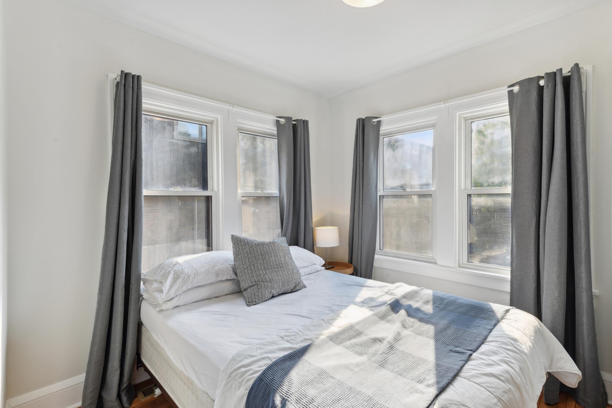 955 17th Avenue Southeast Minneapolis, MN 55414 - Photo 10 of 13