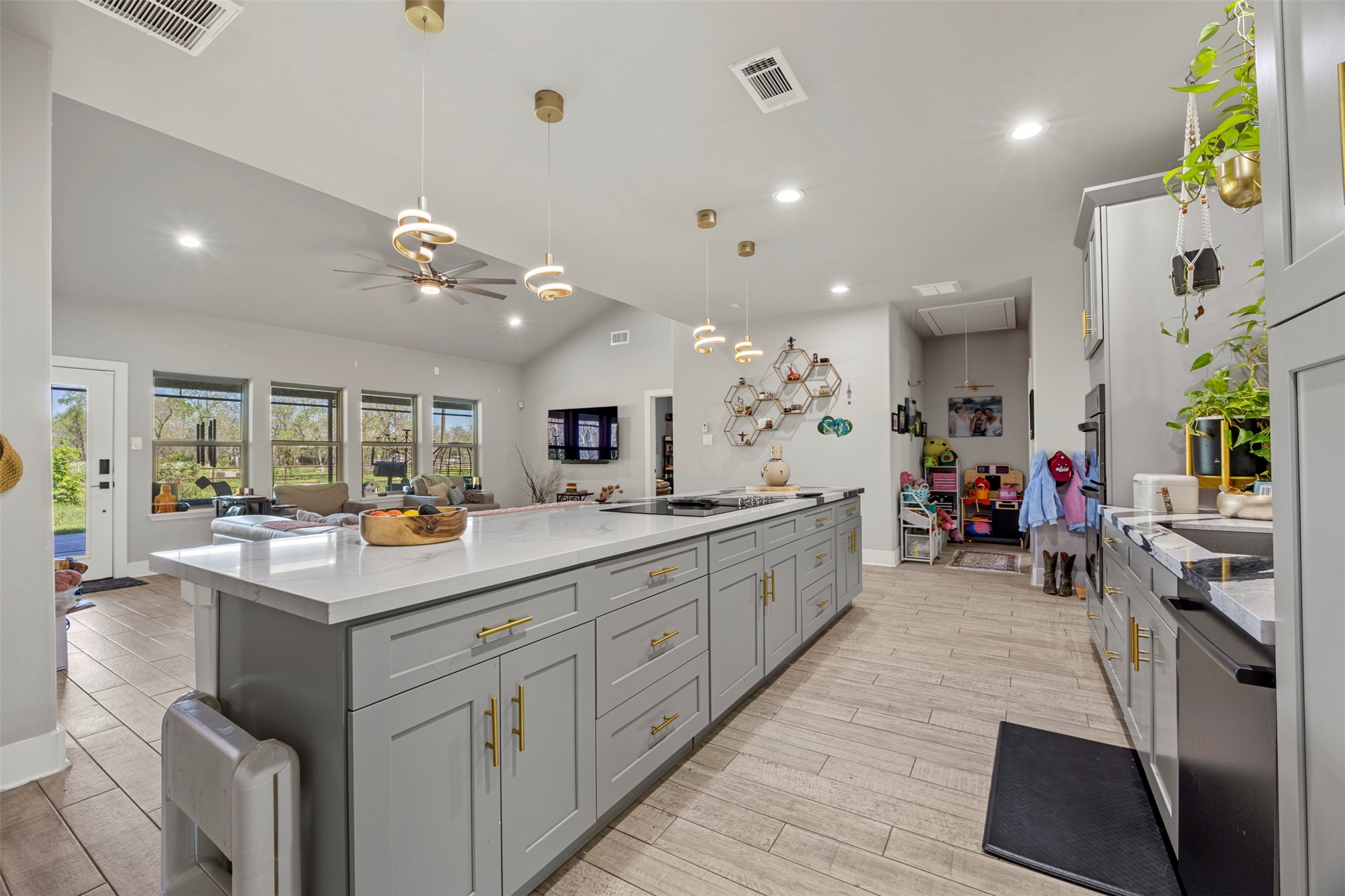 4425 Fuqua Street Houston, TX 77047 - Photo 13 of 49