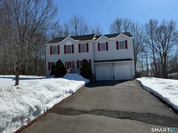$475,000 | 18 Olivia Lane, Naugatuck, CT 06770