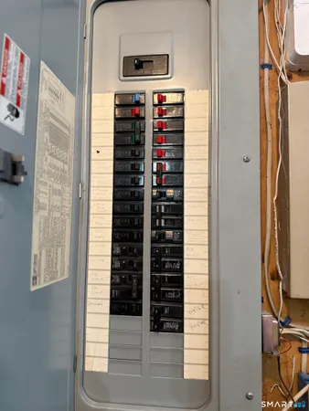 $465,000 | 18 Olivia Lane, Naugatuck, CT 06770