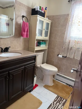 $465,000 | 18 Olivia Lane, Naugatuck, CT 06770