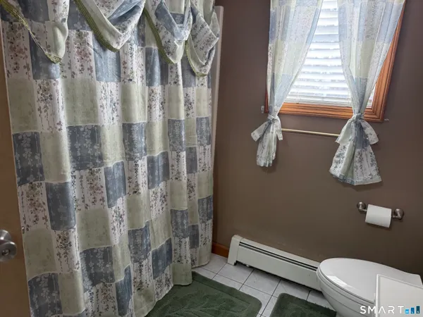 $465,000 | 18 Olivia Lane, Naugatuck, CT 06770