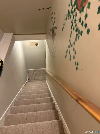 $465,000 | 18 Olivia Lane, Naugatuck, CT 06770