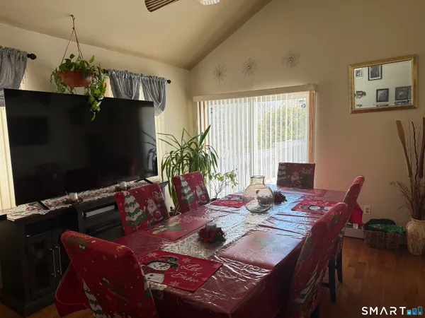 $465,000 | 18 Olivia Lane, Naugatuck, CT 06770