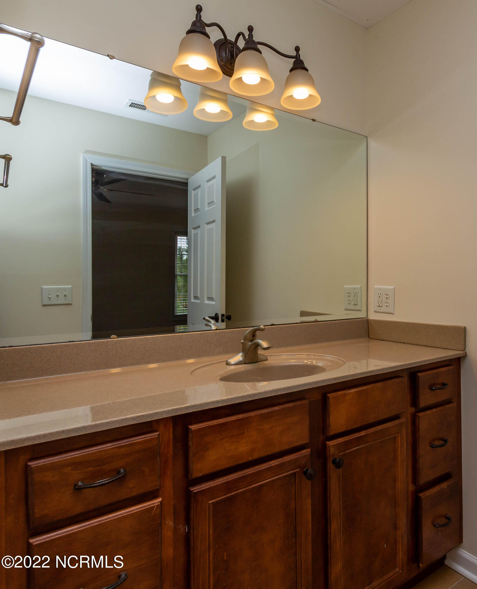 208 Old Course Road Aberdeen, NC 28315 - Photo 6 of 15 208 Guest Bath Vanity