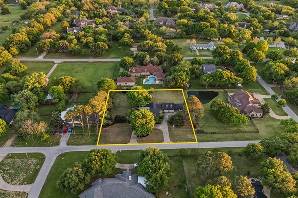 $1,050,000 | 1705 Renfro Road, Colleyville, TX 76034