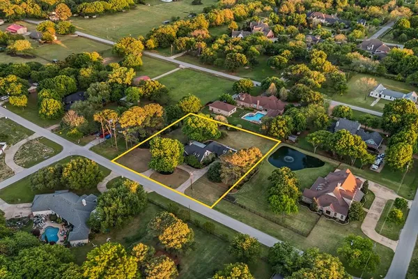 $1,050,000 | 1705 Renfro Road, Colleyville, TX 76034