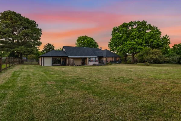 $1,050,000 | 1705 Renfro Road, Colleyville, TX 76034