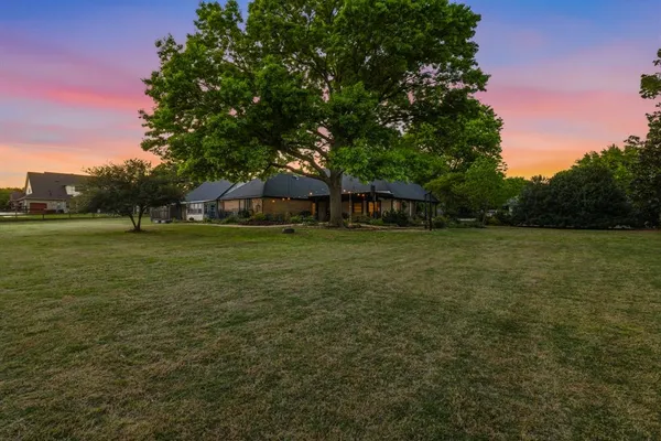 $1,050,000 | 1705 Renfro Road, Colleyville, TX 76034