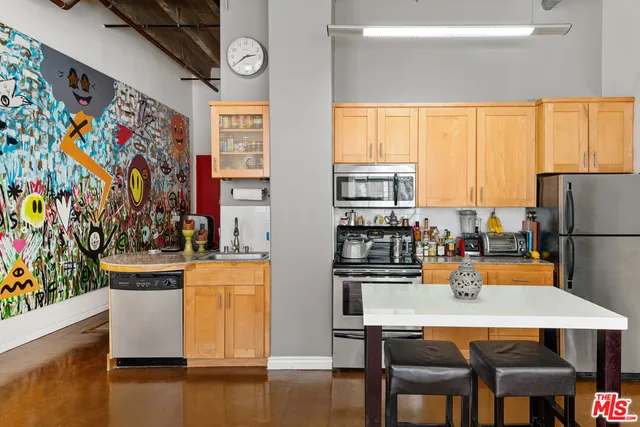 $1,850 | 312 West 5th Street, Unit 216, Los Angeles, CA 90013