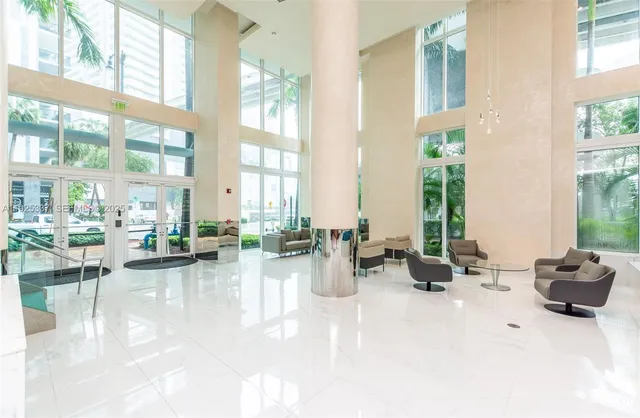 $460,000 | 41 Southeast 5th Street, Unit 2314, Miami, FL 33131