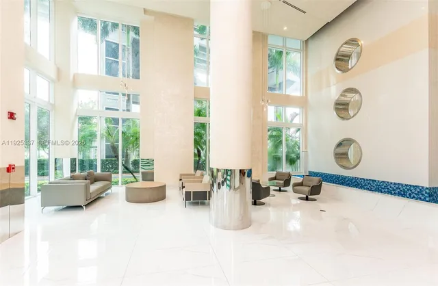 $460,000 | 41 Southeast 5th Street, Unit 2314, Miami, FL 33131