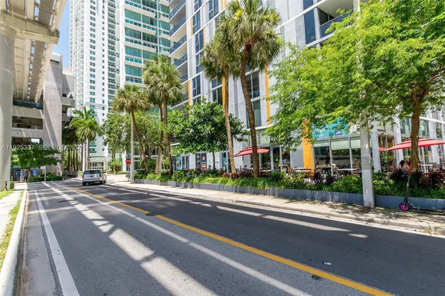 $460,000 | 41 Southeast 5th Street, Unit 2314, Miami, FL 33131