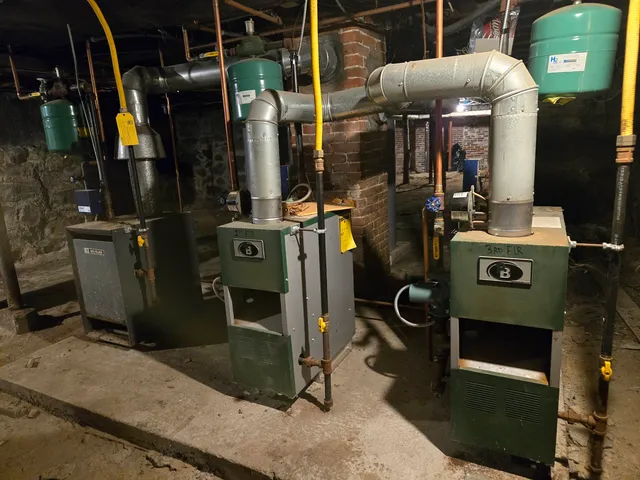 $599,900 | 452 Manchester Street, Manchester, NH 03103