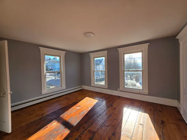 $599,900 | 452 Manchester Street, Manchester, NH 03103