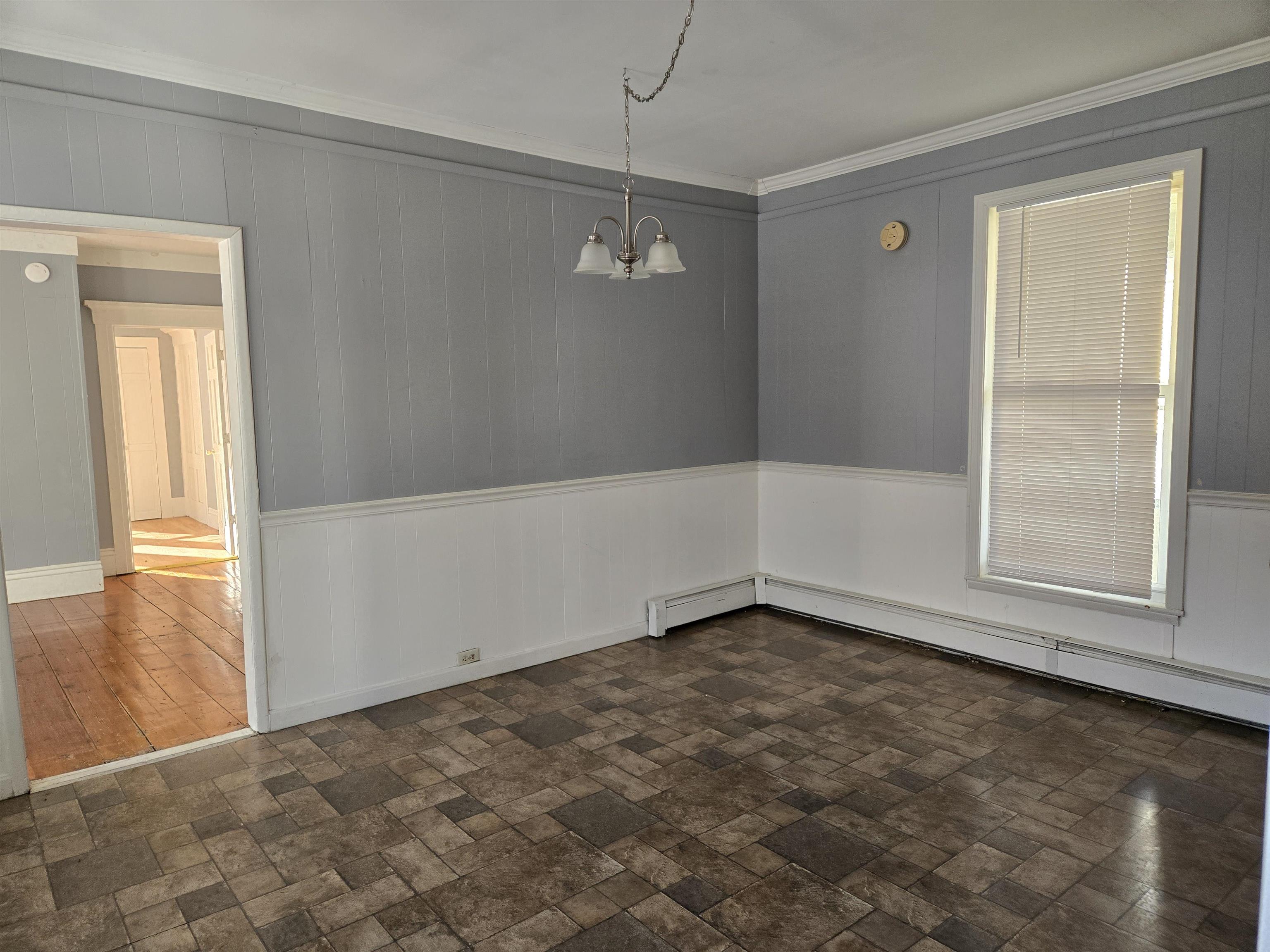 452 Manchester Street Manchester, NH 03103 - Photo 8 of 25