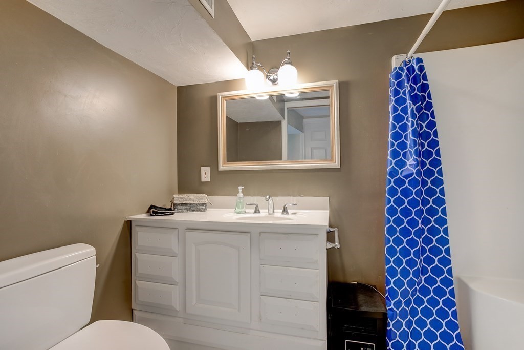 14 Grandview Road Billerica, MA 01821 - Photo 15 of 42