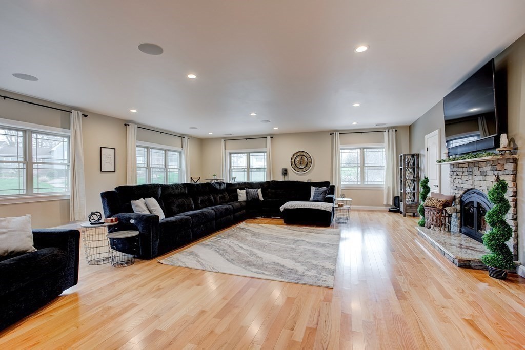 14 Grandview Road Billerica, MA 01821 - Photo 19 of 42