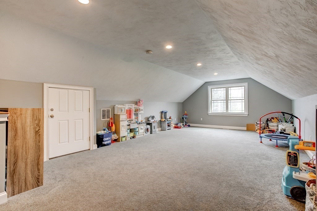 14 Grandview Road Billerica, MA 01821 - Photo 22 of 42