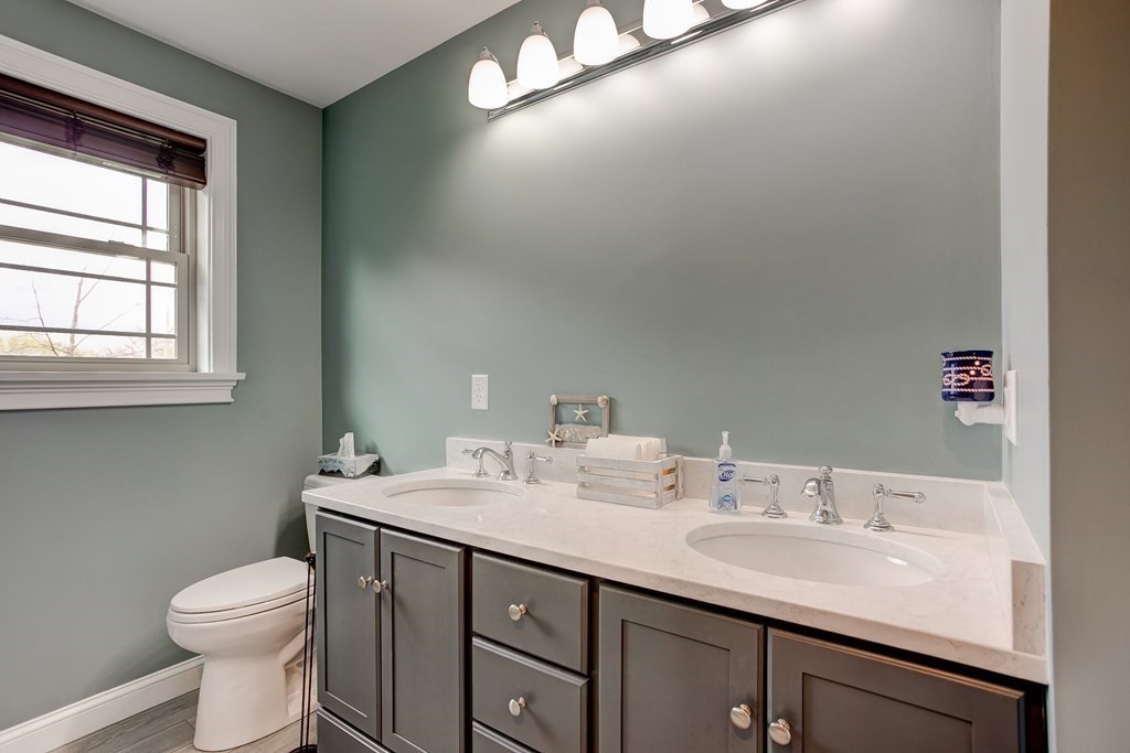 14 Grandview Road Billerica, MA 01821 - Photo 26 of 42