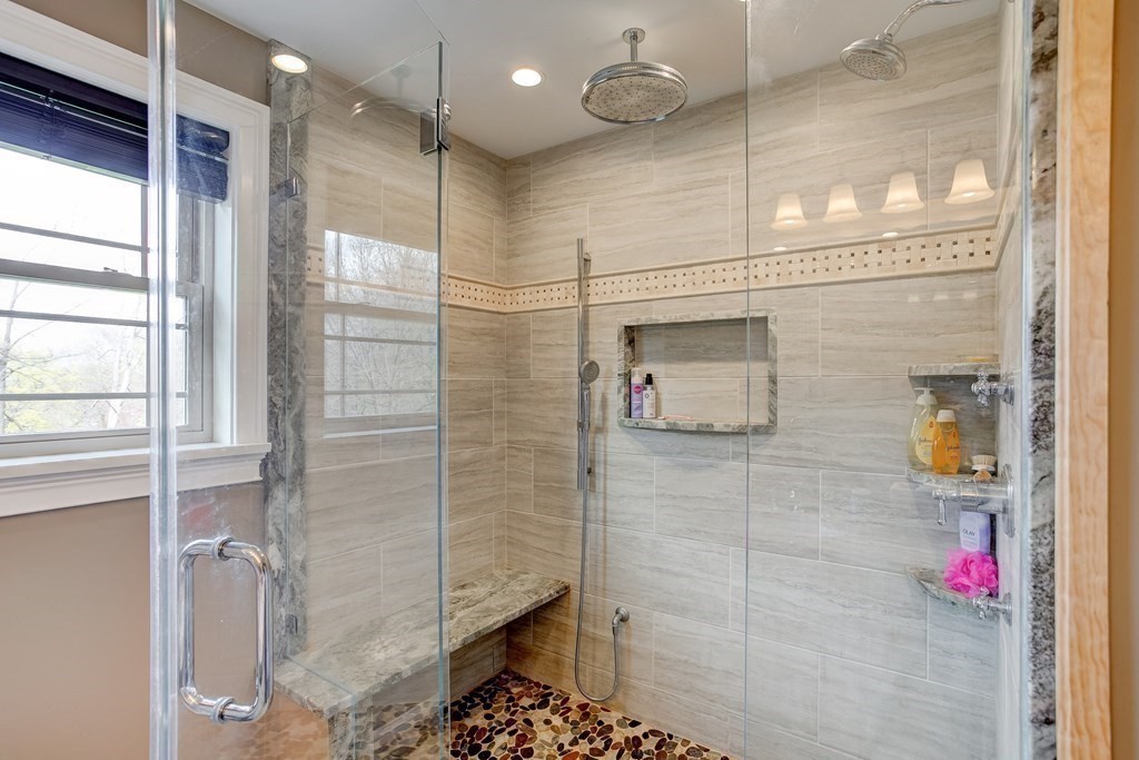14 Grandview Road Billerica, MA 01821 - Photo 31 of 42