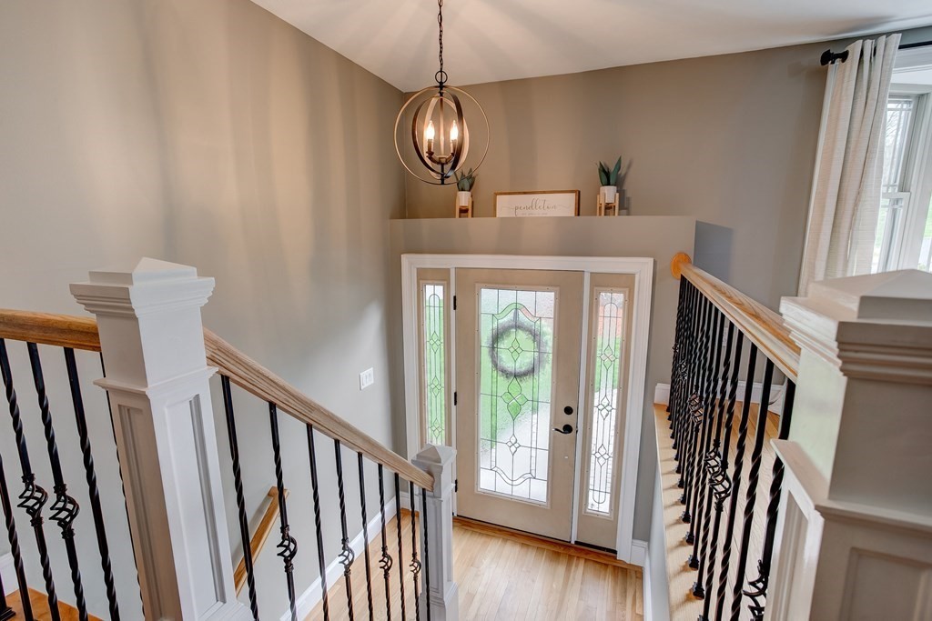 14 Grandview Road Billerica, MA 01821 - Photo 5 of 42