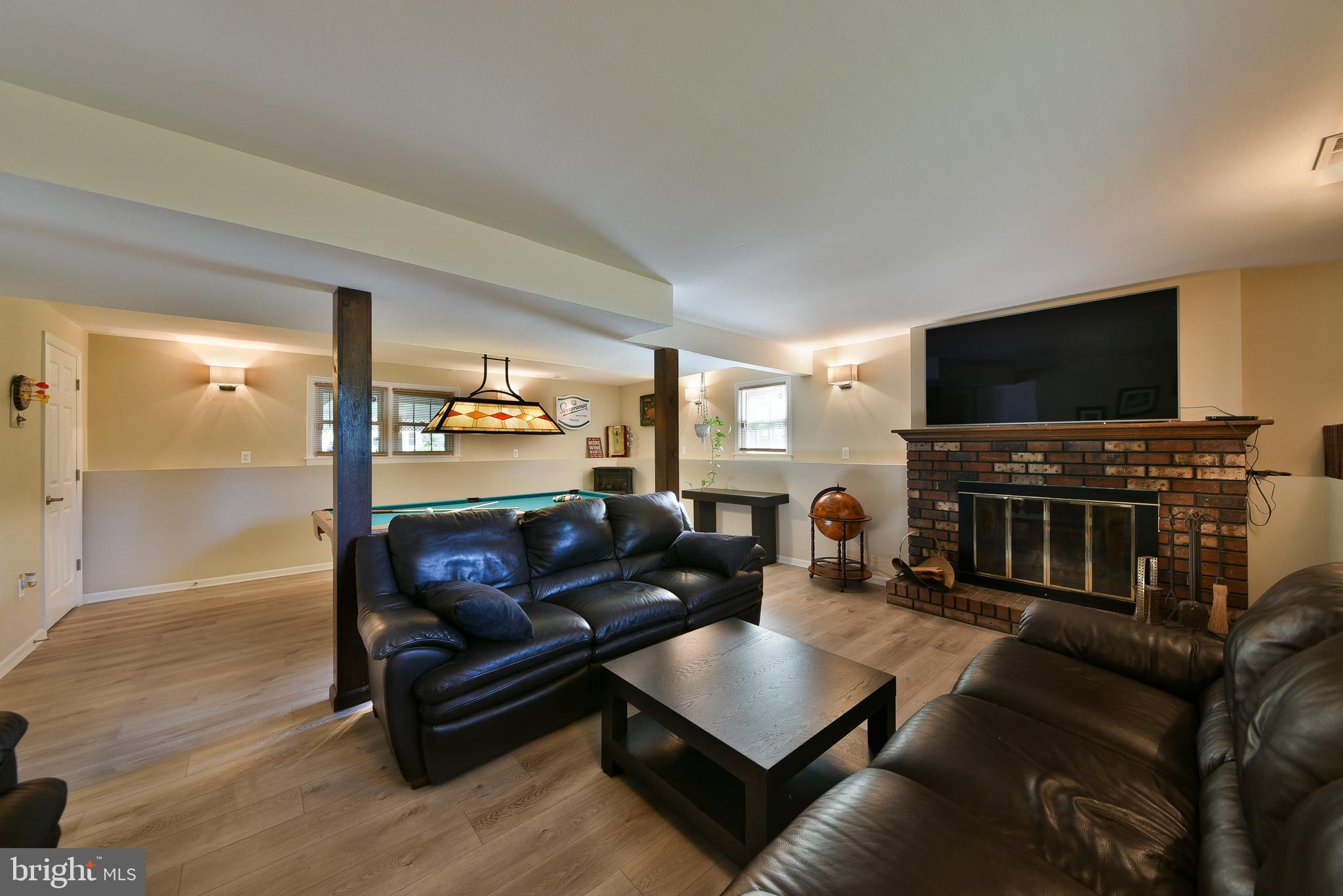 192 Bull Run Road Ewing, NJ 08638 - Photo 31 of 46 a living room with furniture and a flat screen tv