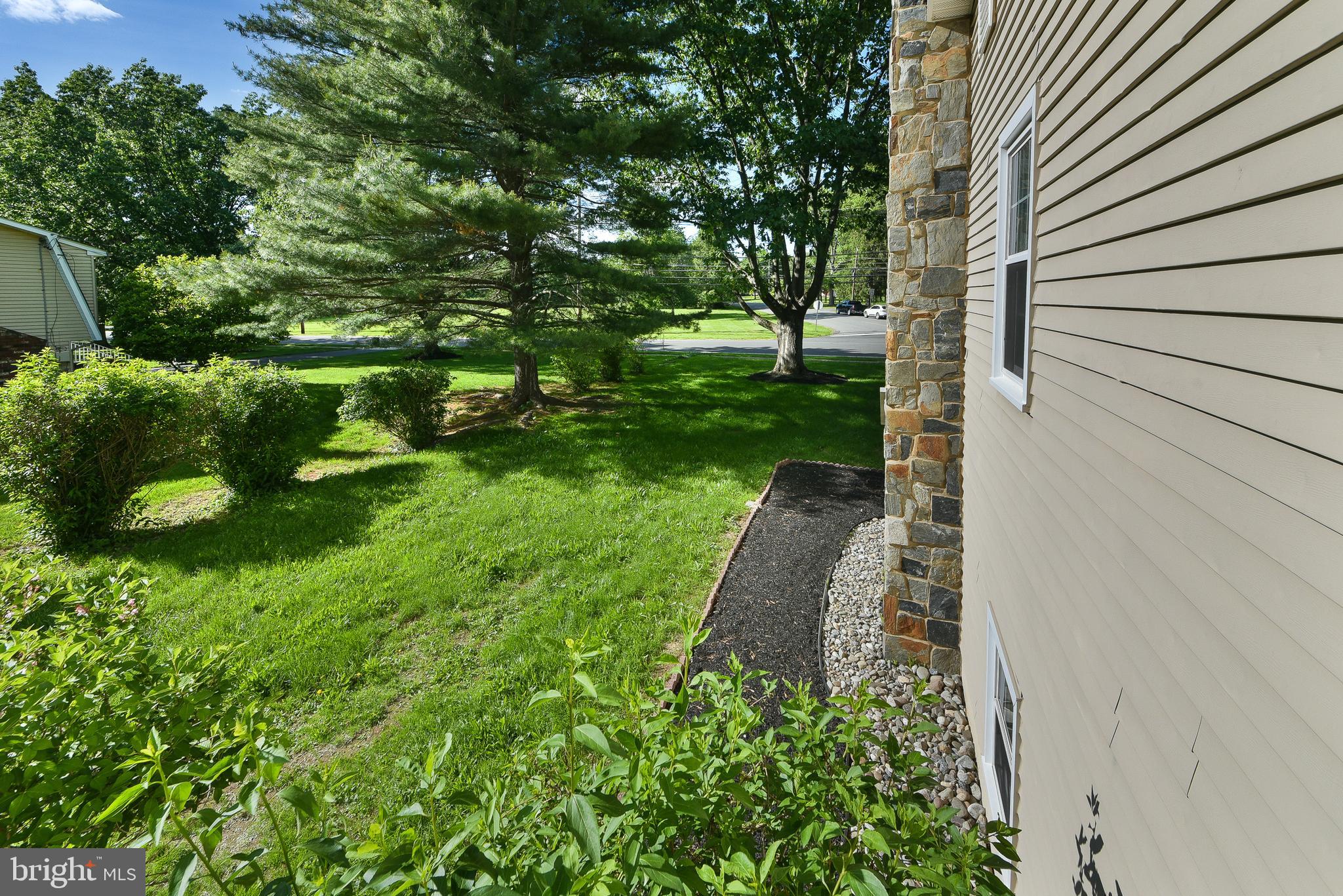192 Bull Run Road Ewing, NJ 08638 - Photo 40 of 46 a view of a backyard with pathway