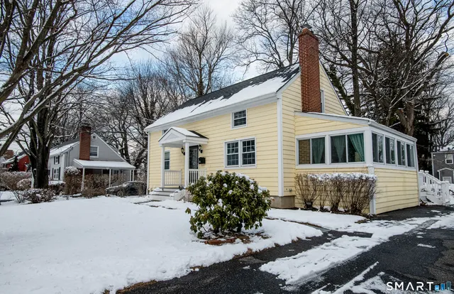 $650,000 | 8 Michael Street, Norwalk, CT 06854