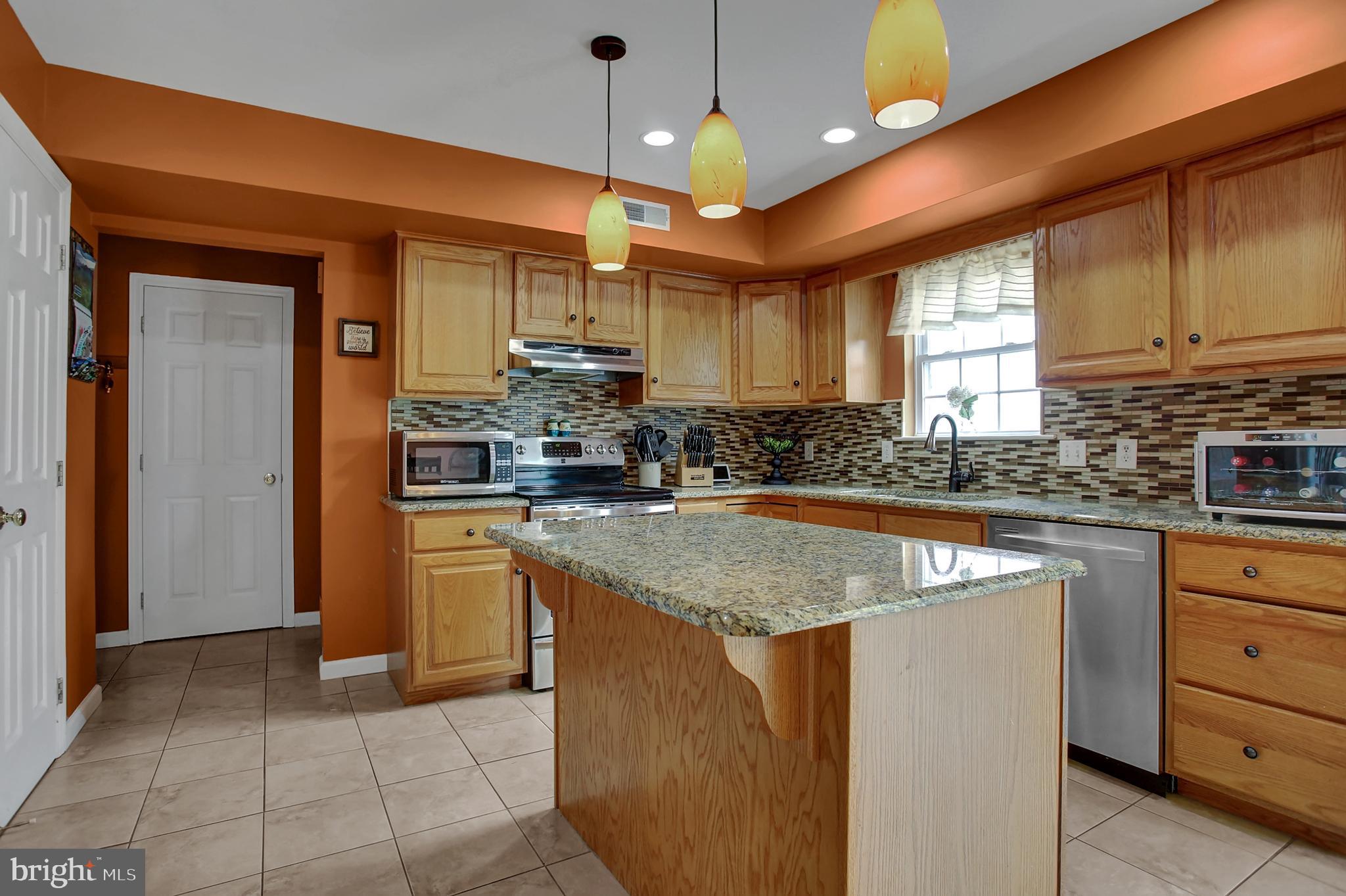 3519 Kickapoo Drive Reading, PA 19608 - Photo 21 of 39 Kitchen