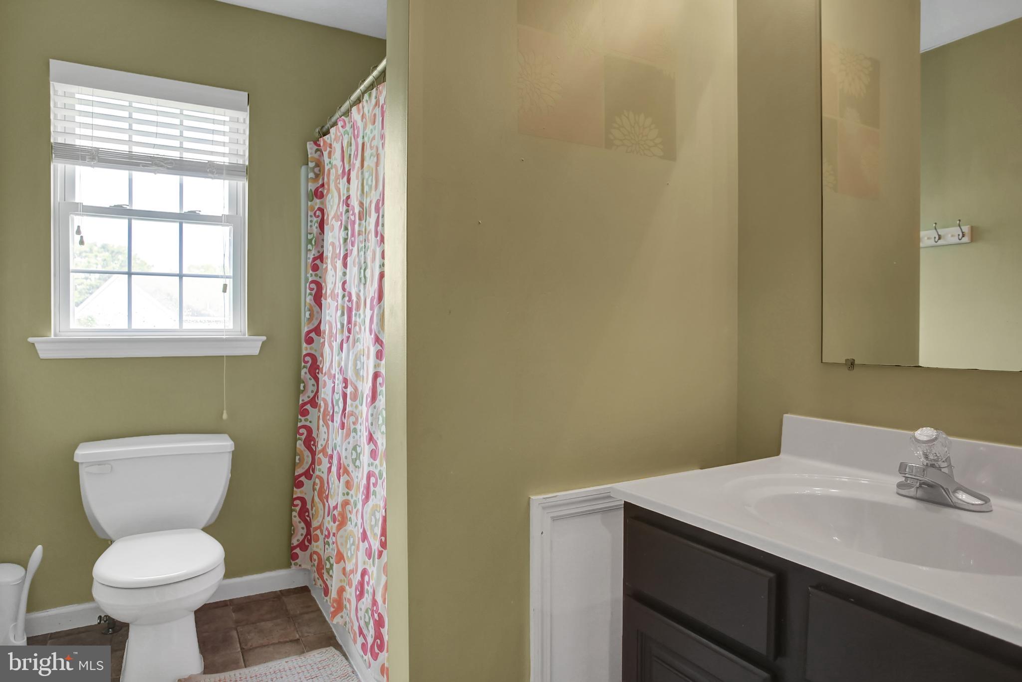 3519 Kickapoo Drive Reading, PA 19608 - Photo 39 of 39 Upper Level 2nd full bathroom