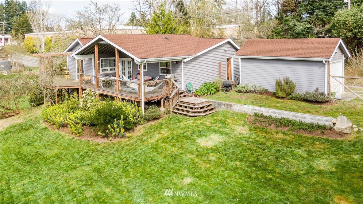 9709 Southwest Cemetery Road Vashon, WA 98070 - Photo 2 of 26 Gallery Image 2