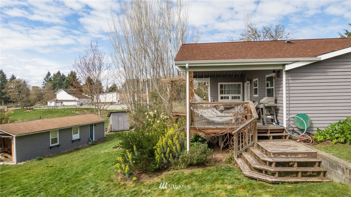 9709 Southwest Cemetery Road Vashon, WA 98070 - Photo 4 of 26 Gallery Image 4