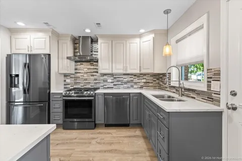 $399,900 | 10328 Long Avenue, Oak Lawn, IL 60453