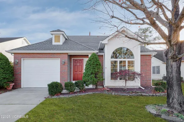 $405,000 | 1665 Goldspire Road, Toms River, NJ 08755