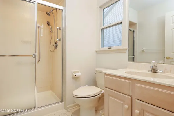 $405,000 | 1665 Goldspire Road, Toms River, NJ 08755