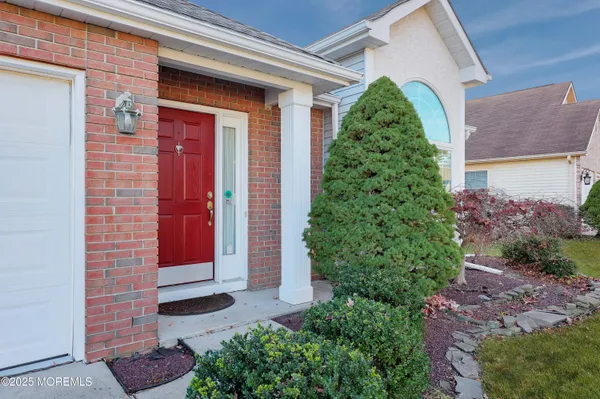 $405,000 | 1665 Goldspire Road, Toms River, NJ 08755