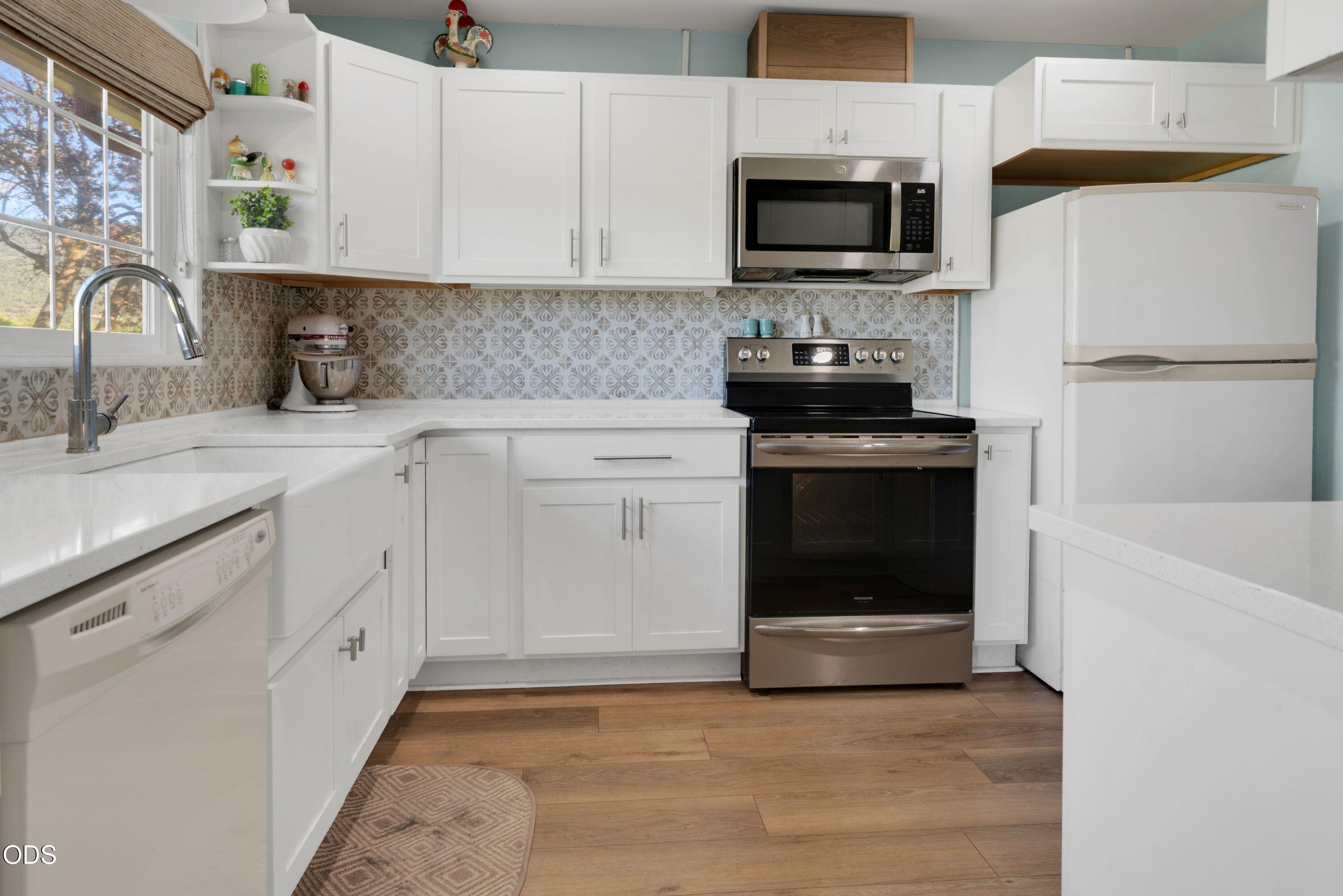8230 Hill Road Klamath Falls, OR 97603 - Photo 10 of 33