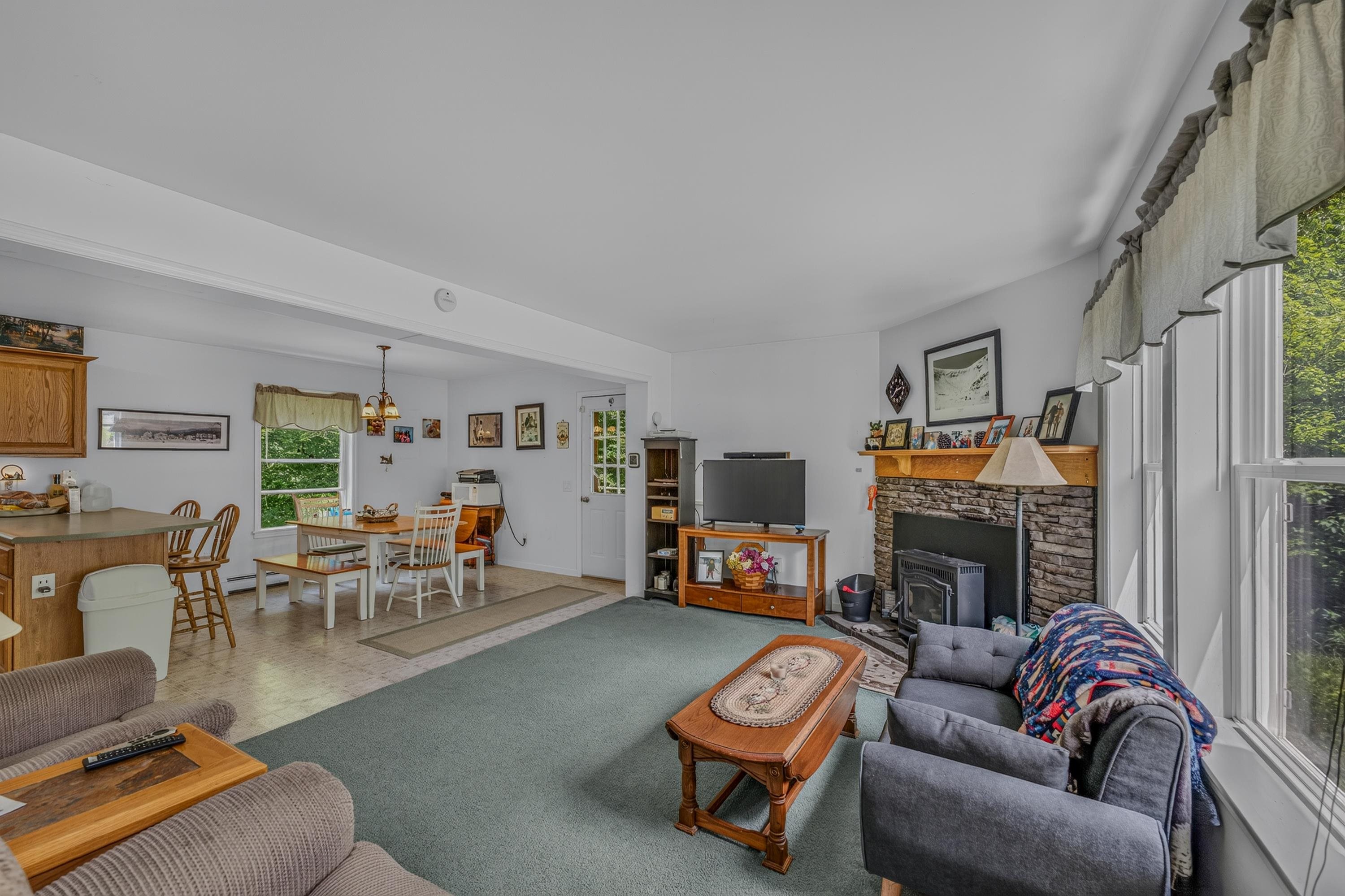 159 James Street Bethlehem, NH 03574 - Photo 9 of 46 Gallery Image 9