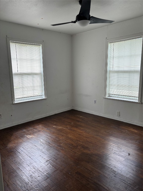 828 North Chenango Street Angleton, TX 77515 - Photo 12 of 17