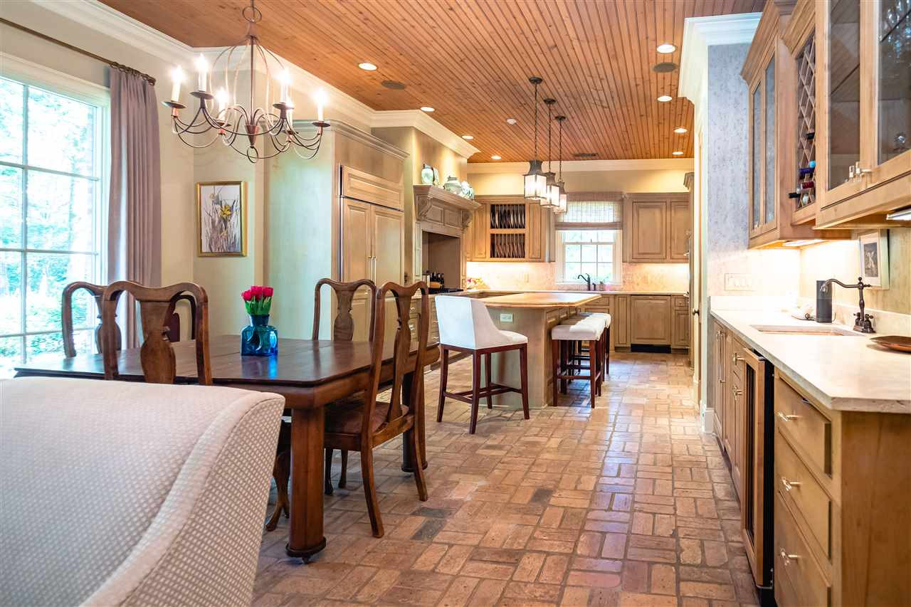 237 Ashcot Circle Jackson, MS 39211 - Photo 13 of 50 Photo 13